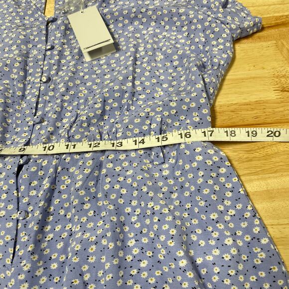 Rails NWT Sophia Daisy Romper Size L No Belt Relaxed Fit V-neck Short Sleeve - Picture 9 of 13